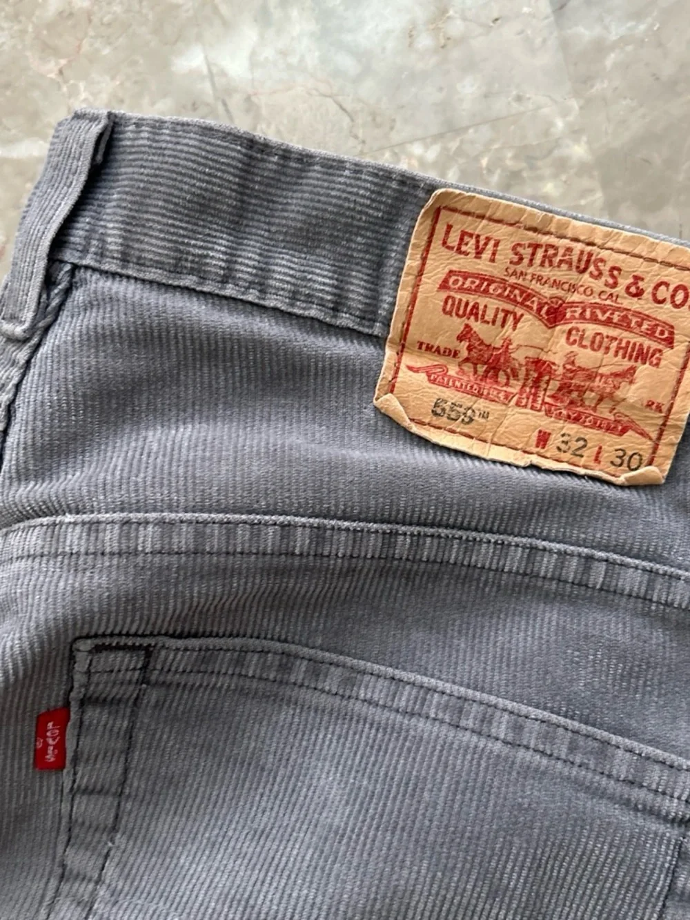 Vintage 2006 Levi’s 559 Corduroy Pants 32x30 Gray Relaxed Straight Y2K